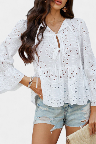 Top Bohemio de Encaje Kayden con Corte Suelto