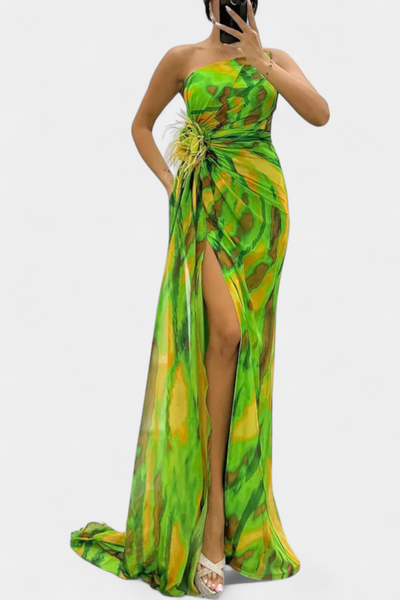 Aylin Vestido Maxi Asimétrico con Estampado Colorido