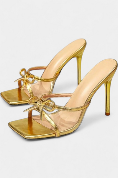 Tacones Stiletto Brenda con Lazo Metálico y Diseño Patchwork