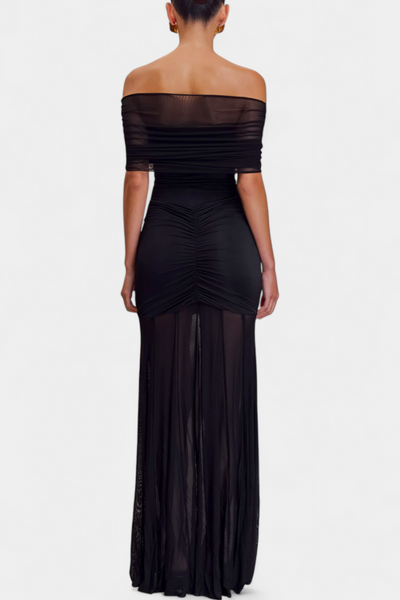 Alodia Maxi Vestido con Hombros y Capa de Malla