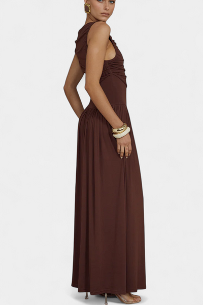 Maddy Vestido Maxi Sin Mangas con Drapeado Lateral Elegante