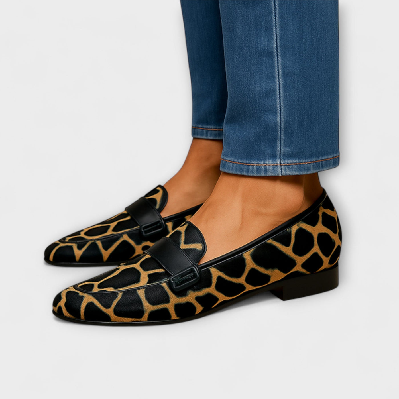 Mocasines Wale con Estampado de Leopardo y Detalle de Correa Decorativa