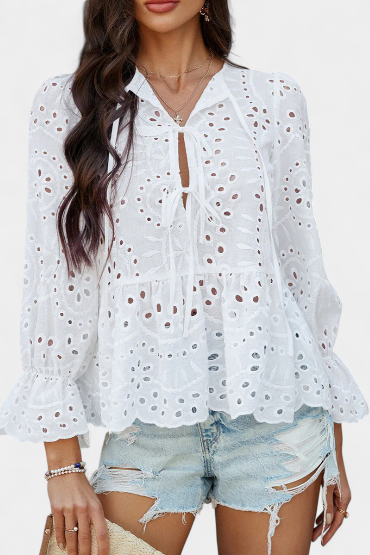 Top Bohemio de Encaje Kayden con Corte Suelto