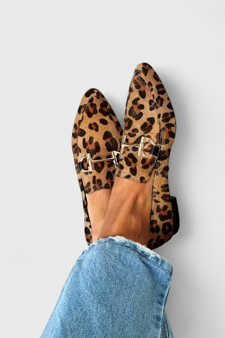Mocasines Elegantes Lluvia con Diseño Grabado y Tacón Delicado