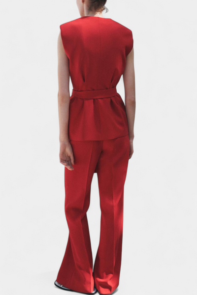 Conjunto Clásico Carlen: Chaleco con Cinturón y Pantalón de Pierna Ancha