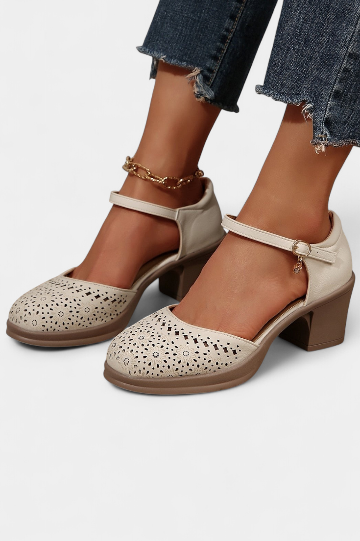 Botines de Mujer Cirila en Cuero Sintético con Hebilla Decorativa