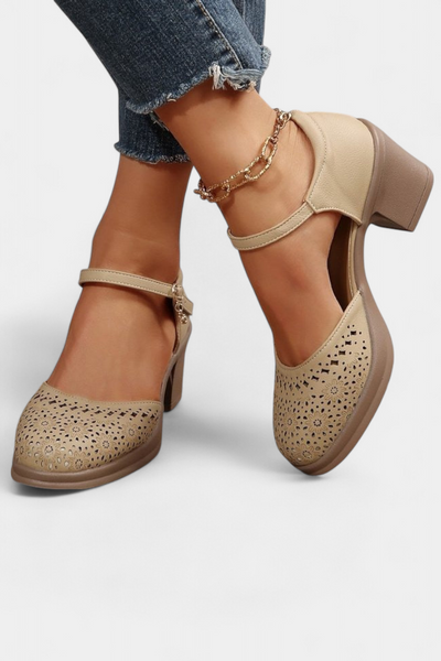 Botines de Mujer Cirila en Cuero Sintético con Hebilla Decorativa