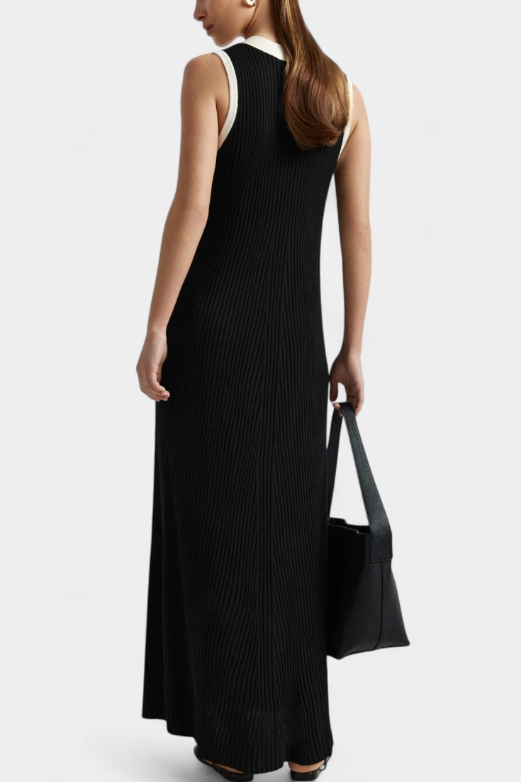 Brielle Vestido de Punto Sin Mangas con Escote en V y Botones Contrastantes