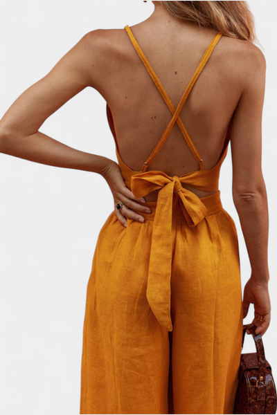 Conjunto Valentina: Chaleco de Encaje con Espalda Abierta y Pantalones Anchos