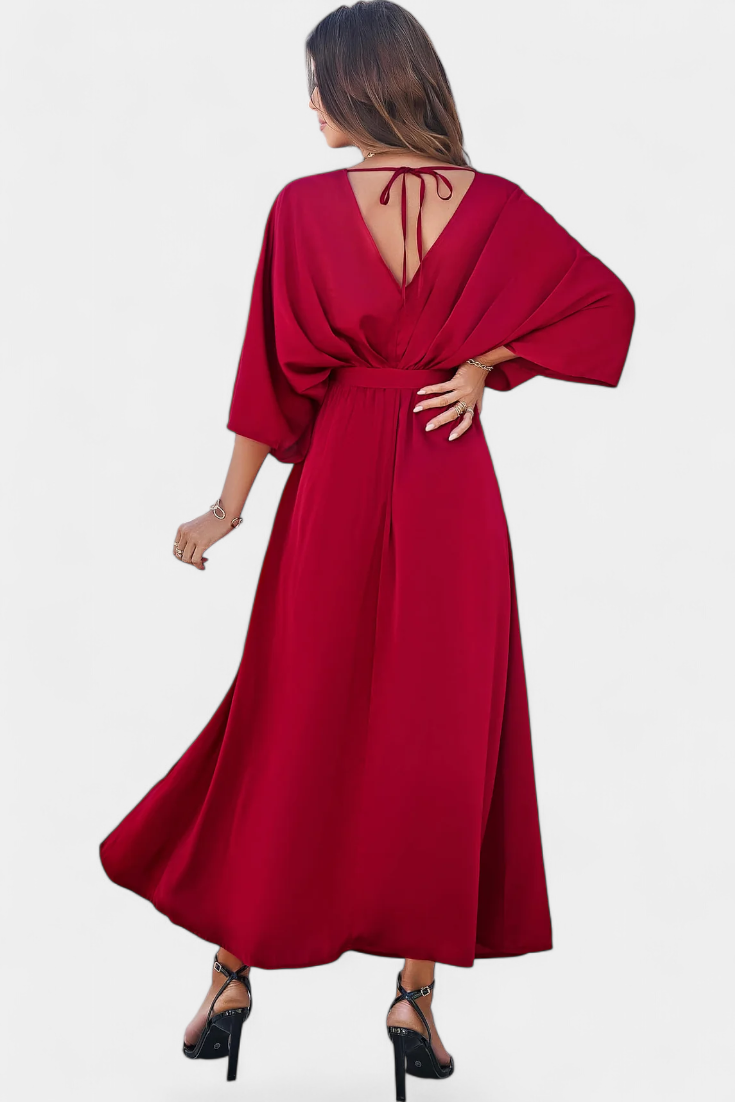 Milly Vestido Chic con Cinta y Abertura