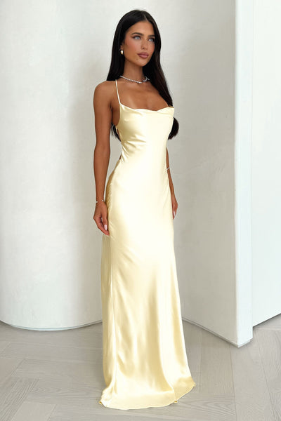 Celestina™ – Vestido Maxi de Satén con Escote en Agua