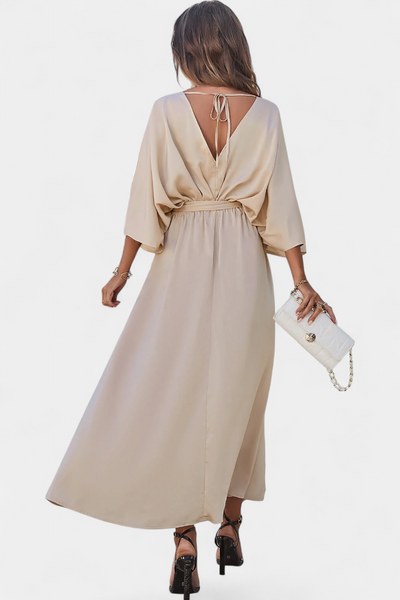 Milly Vestido Chic con Cinta y Abertura
