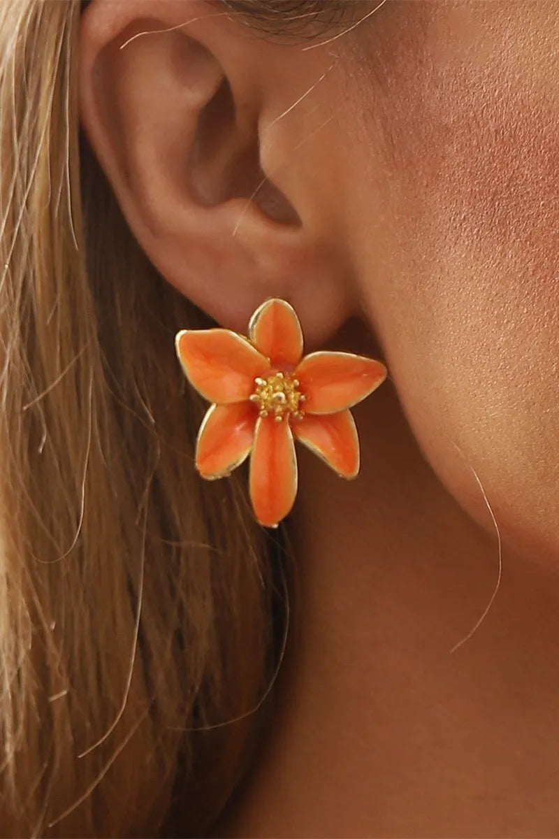 Pendientes Retro con Diseño de Flor en Esmalte