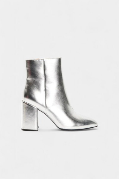 Botas de Tobillo Metálicas en Plata Ralica